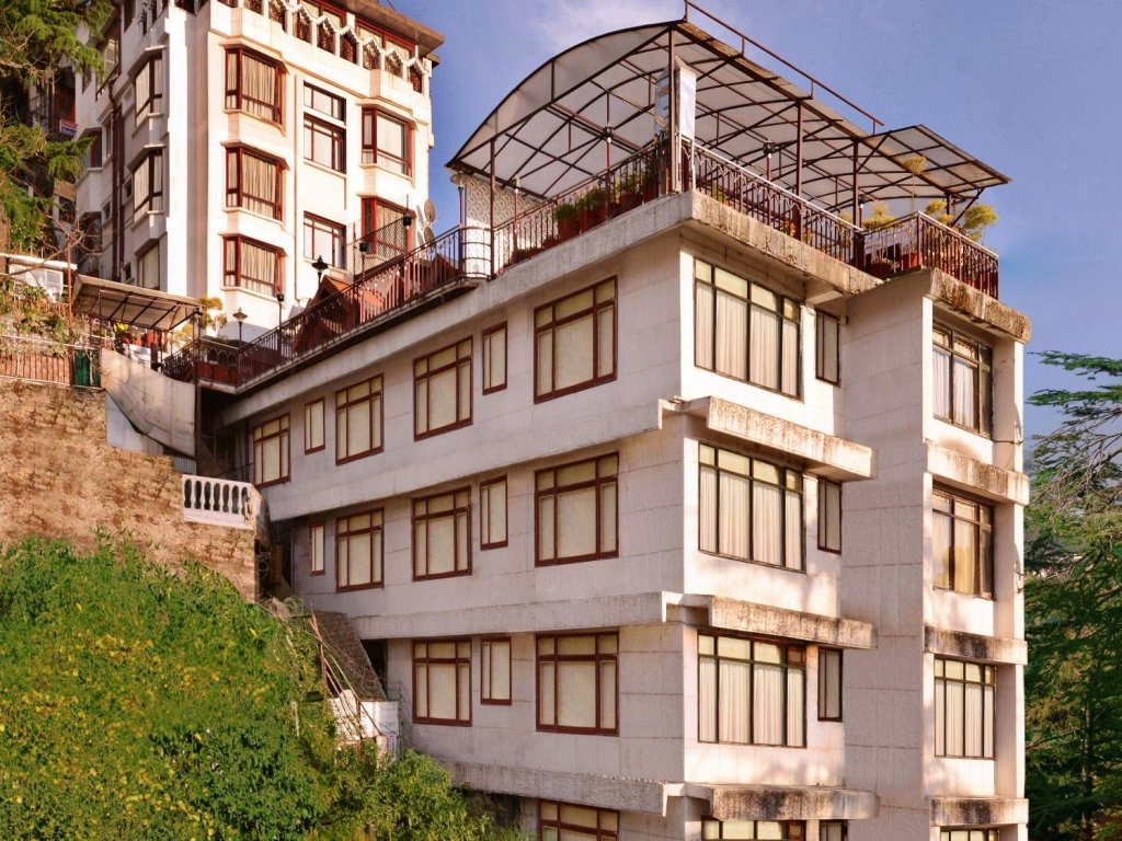 Standard room Ashiana Clarks Inn, Shimla