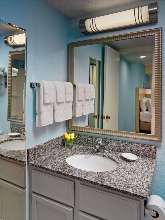 Четырёхместный люкс с 2 комнатами Sonesta ES Suites Chicago - Lombard