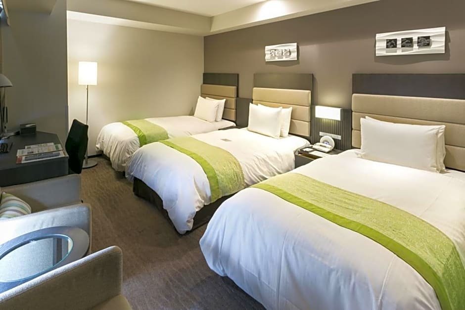 Superior room Holiday Inn Osaka Namba, an IHG Hotel