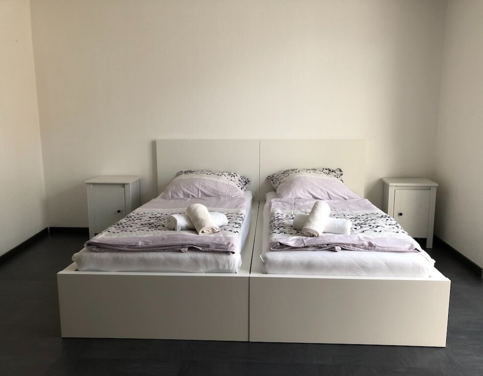 Comfort Apartment Messe - Ferienwohnung Kuthsweg