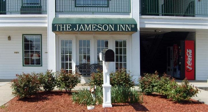 Номер Standard Jameson Inn - Oakwood