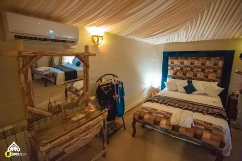 Zelt 2 Schlafzimmer mit Blick Aladdin Merzouga camp