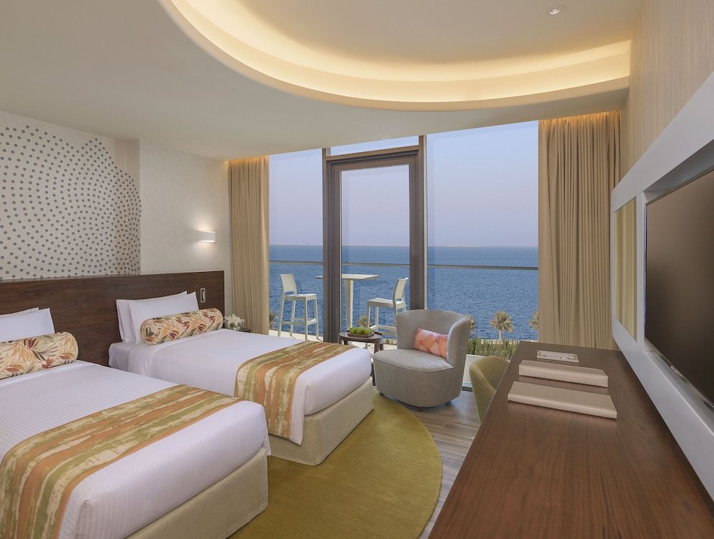 Двухместный номер Deluxe с балконом и с видом на море The Retreat Palm Dubai MGallery by Sofitel