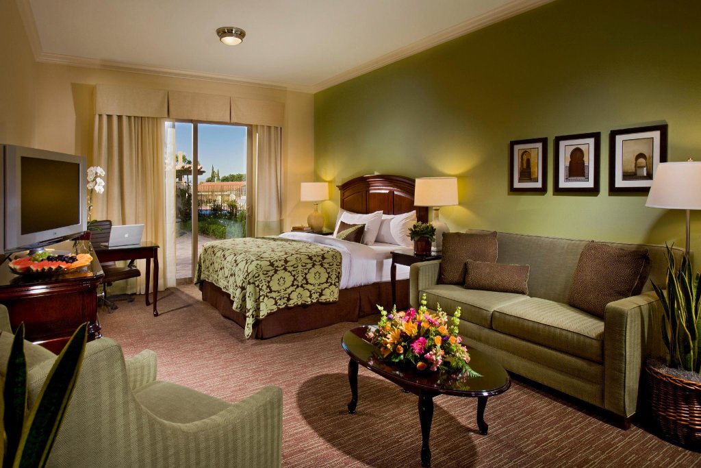 Suite Ayres Hotel Chino Hills