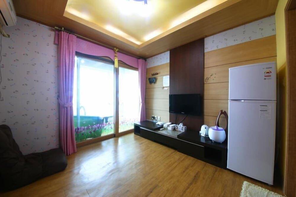 Camera Standard 1 camera da letto con balcone Jeju Syagaluibada Pension