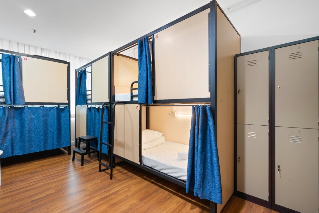Кровать в общем номере Amethyst Dorm KLCC