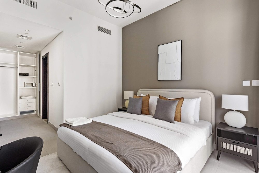 Апартаменты Comfort Silkhaus Najmat C 2, Al Reem Abu Dhabi