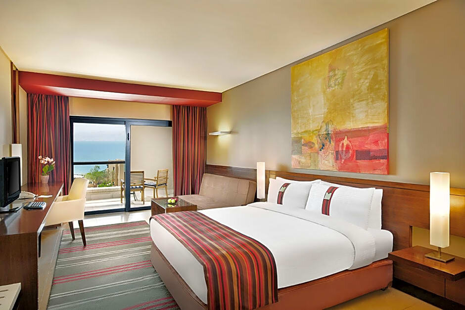 Номер Standard с видом на бассейн Holiday Inn Resort Dead Sea, an IHG Hotel