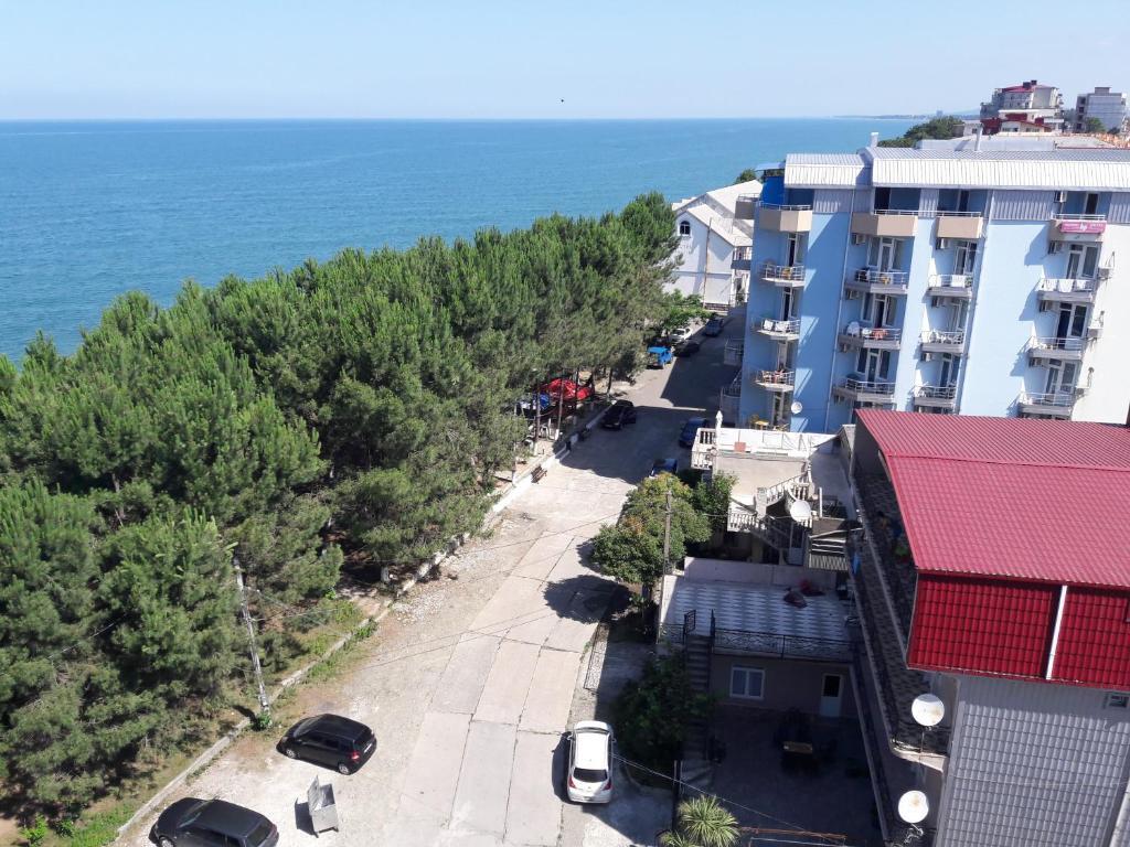 Отель MGM Hotel в Кобулети, Аджария. Забронировать MGM Hotel, Tamar Mepe  Street 4 6200 Kobuleti,Tamar Mepe Street. Оплата картами МИР.