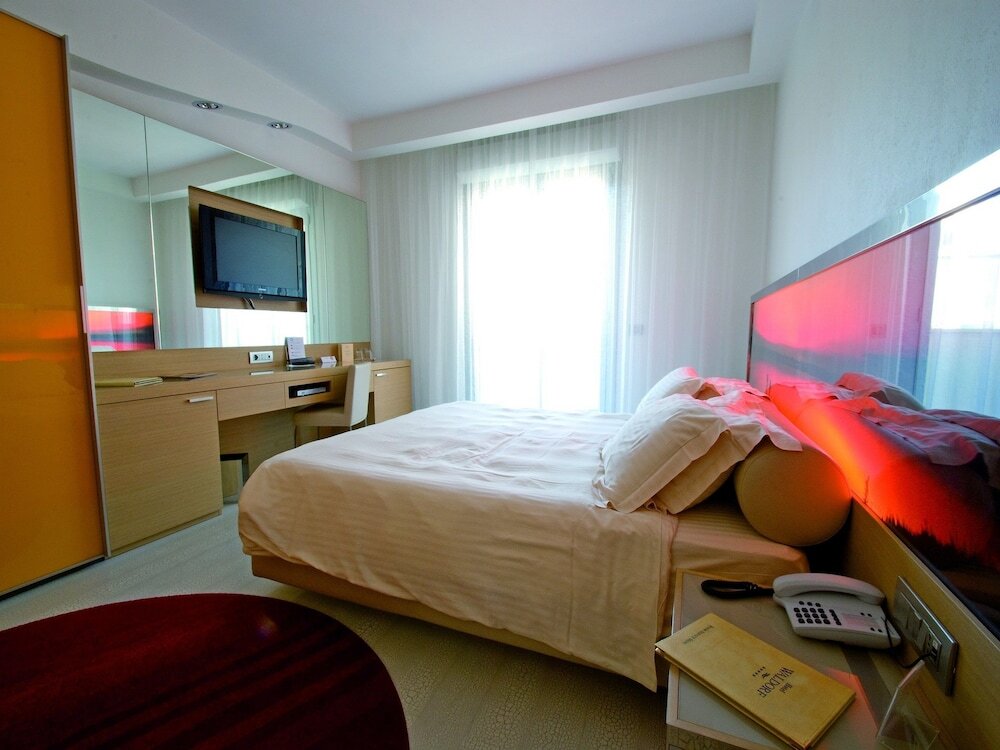 Двухместный номер Superior с балконом Hotel Premier & Suites - Premier Resort
