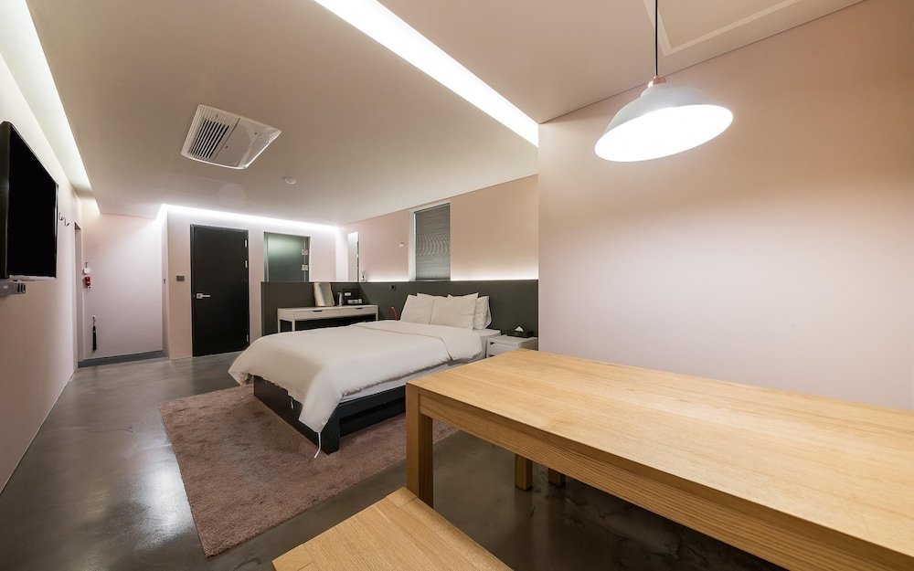 Deluxe Zimmer Cheonho Hotel H