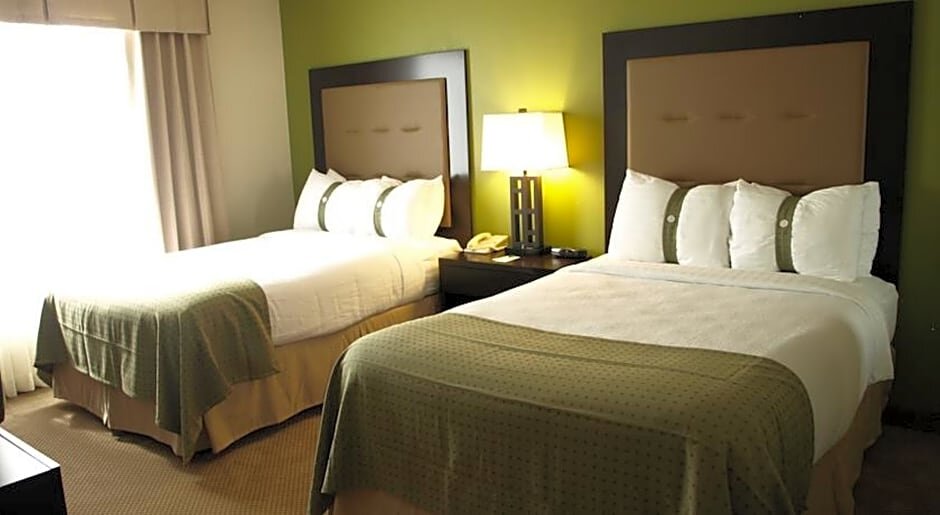 1 Bedroom Standard room Holiday Inn & Suites Across From Universal Orlando, an IHG Hotel