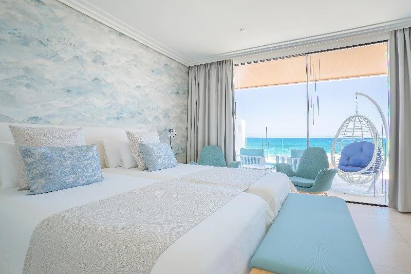 Standard Double room with balcony Hotel Lava Beach