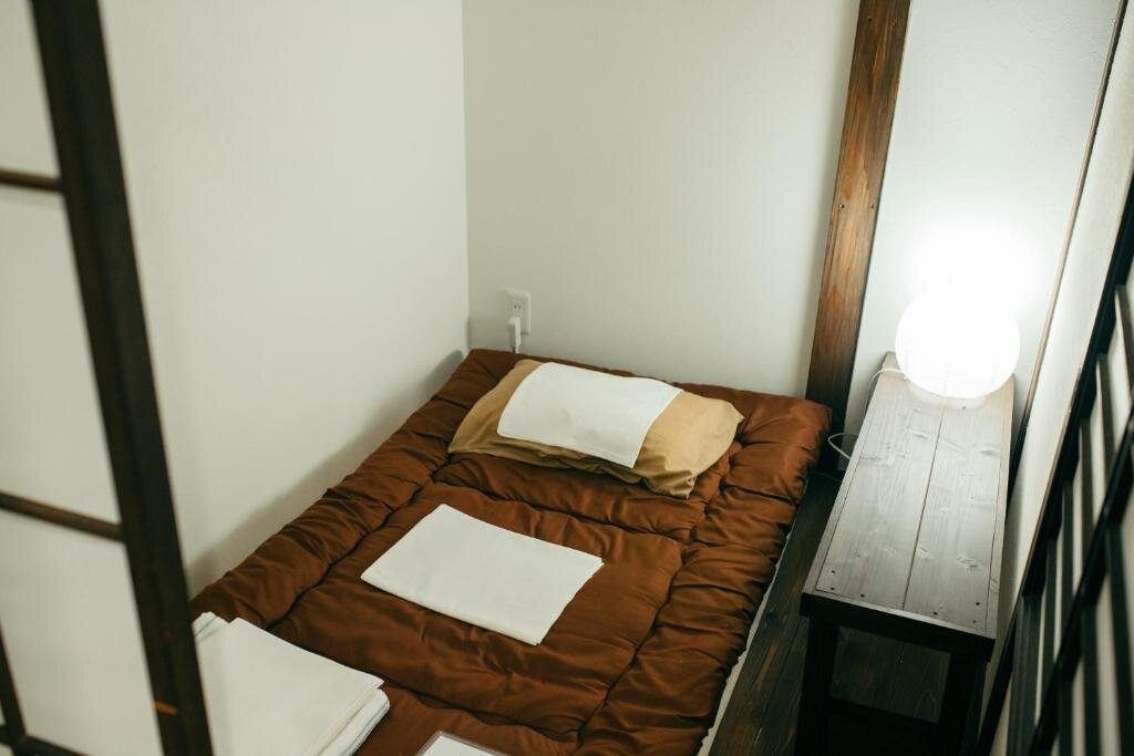 Кровать в общем номере (женский номер) Guest House KuKu