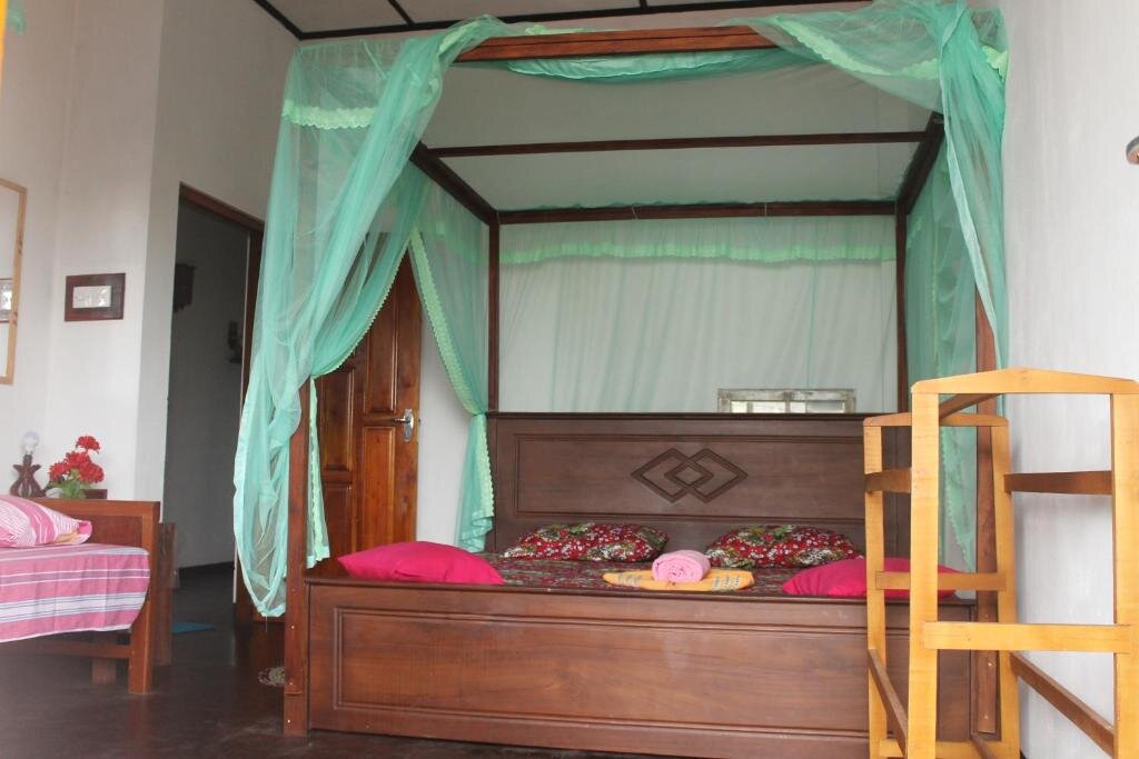 Confort triple chambre Shasee Rest-Mirissa