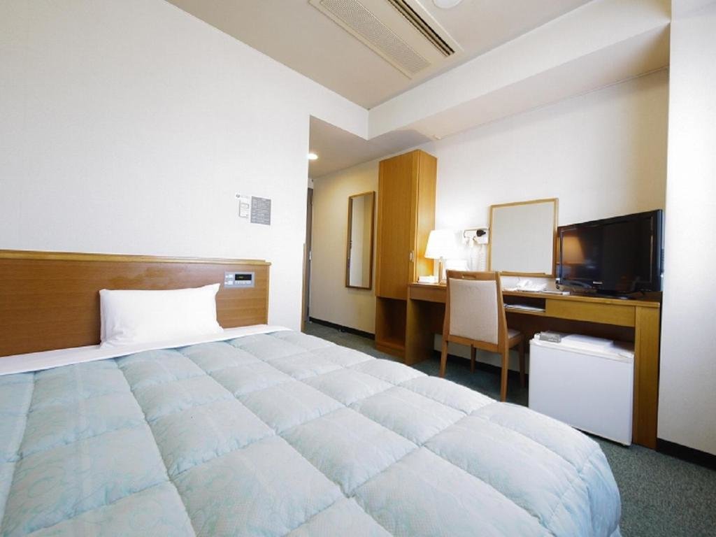Standard Single room Hotel Route-Inn Igaueno -Igaichinomiya Inter