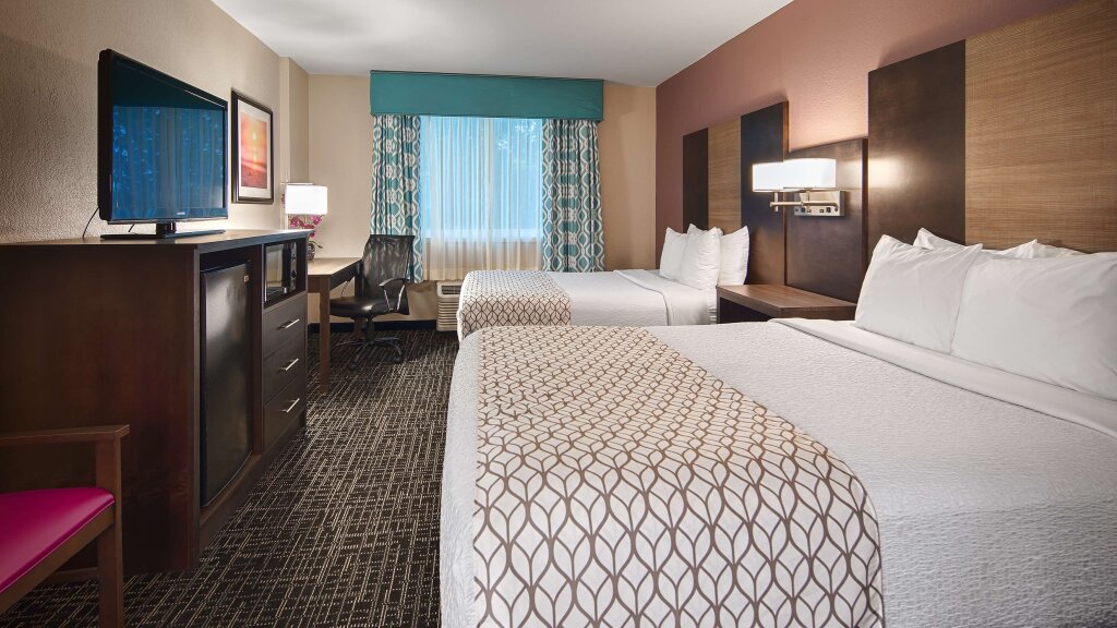 Четырёхместный номер Standard Best Western Fort Myers Inn and Suites