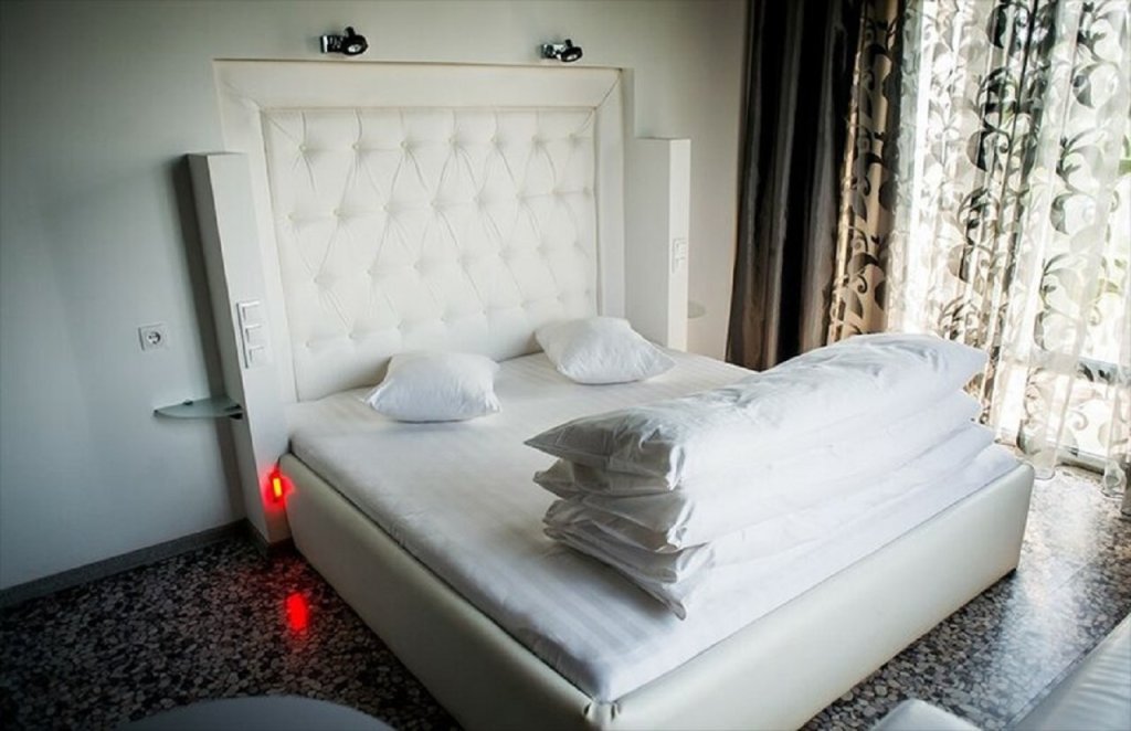 Double Suite with balcony and with sea view Butik-Otel Atmosfera Detox & Spa