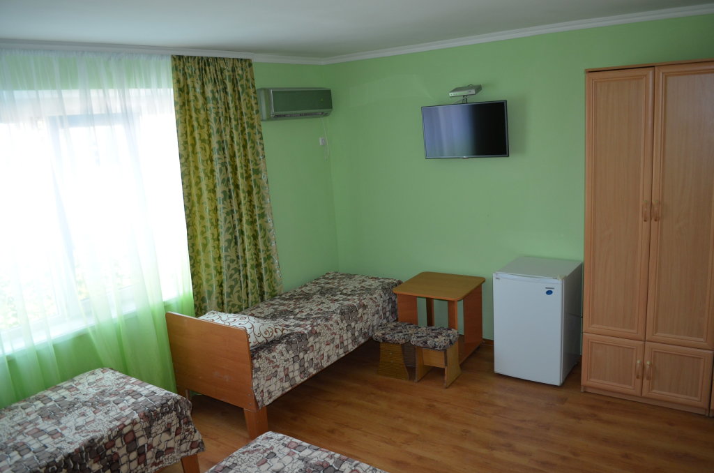 Standard Vierer Zimmer Usadba Bereg Kazantipa Hotel