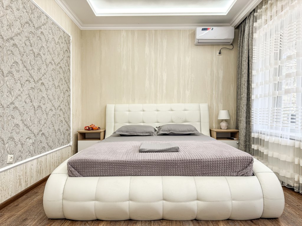Suite cuádruple 2 dormitorios con balcón y con vista Nika Premium Guest House