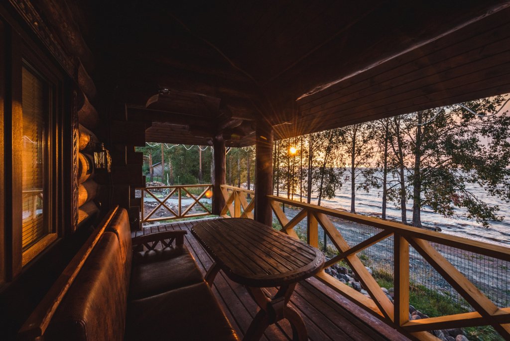 Komfort Vierer Hütte mit Blick Kompleks Gostevyih Domov Essojla
