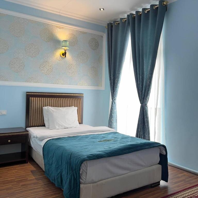 Одноместный номер Standard Hotel Karvon Samarkand