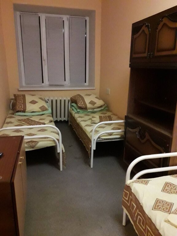 Bett im Wohnheim mit Blick Avrora Hostel