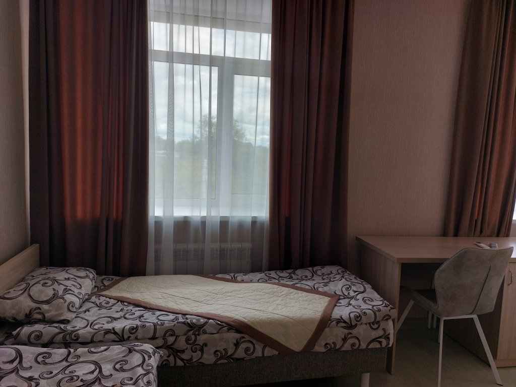 Standard Triple room Astoriya Hotel