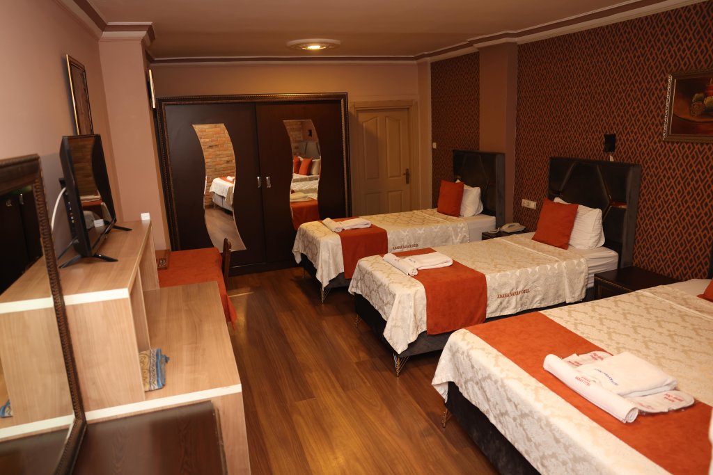 Camera quadrupla Standard con vista Adana Saray Hotel