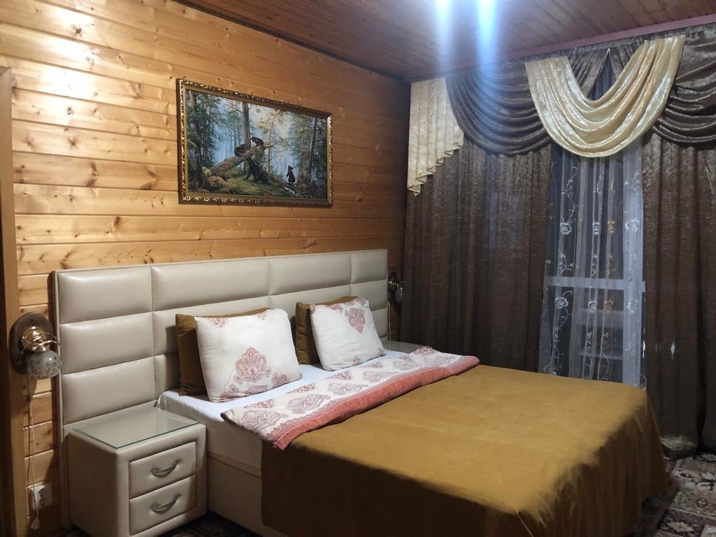 Habitación familiar Estándar 2 dormitorios con balcón Russky Guest House