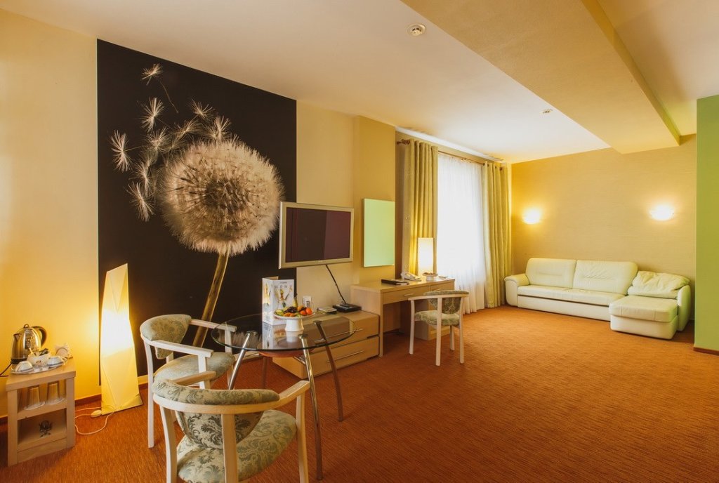 Dandelion Double Suite-Studio Hotel Zagorodny Hotel "chayka"