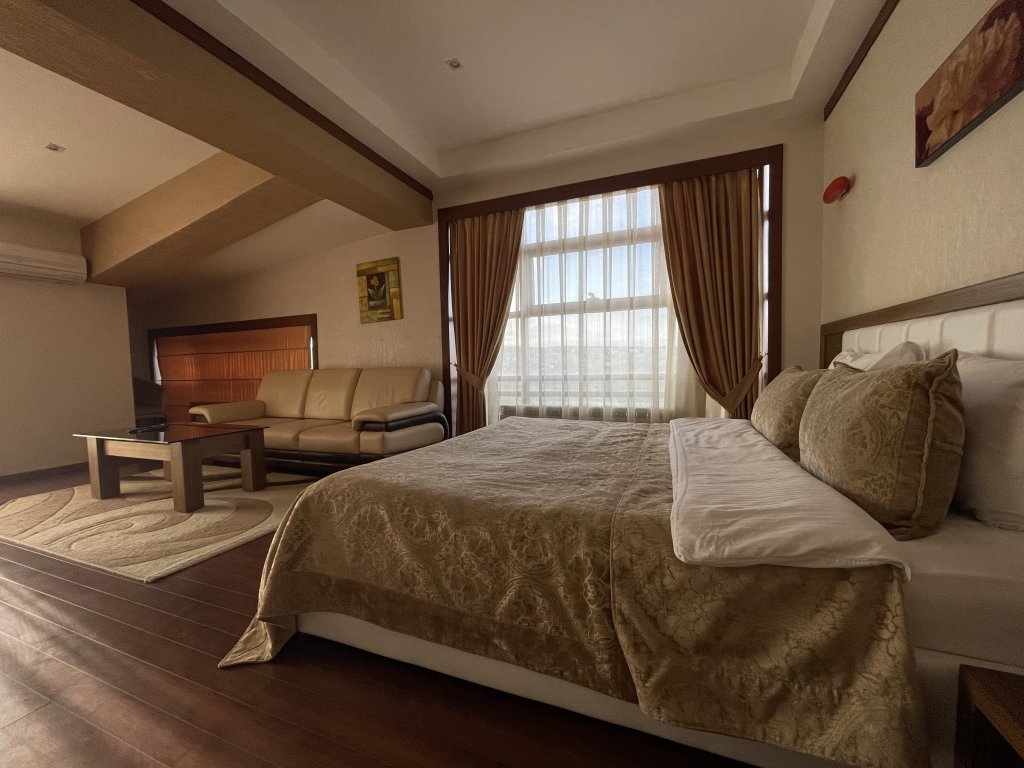 Полулюкс Курортный отель  Ladera Resort Qusar