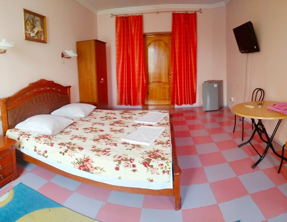 Superior Double room with view Yasin Guest House