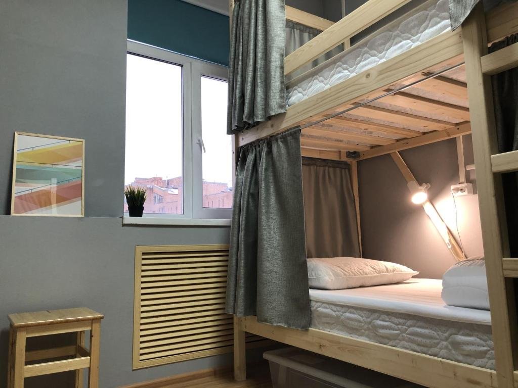 Cama en dormitorio compartido (dormitorio compartido femenino) Mir Na Kurskoj Hostel