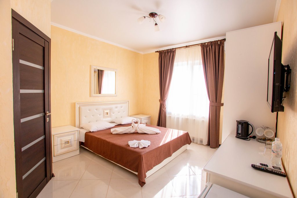 Standard Double room with balcony and beachfront Imperator Hotel
