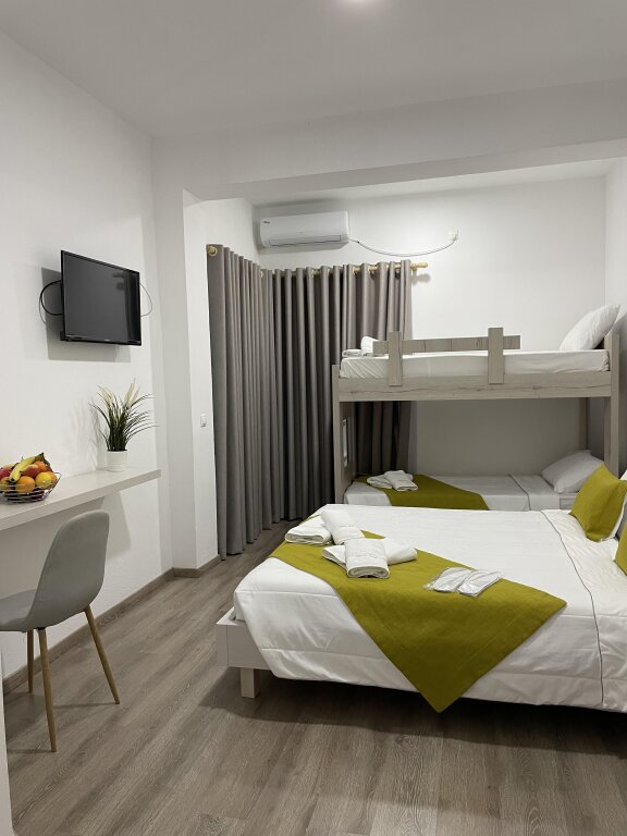 Standard Vierer Zimmer mit Balkon und mit Meerblick Relax Mea Hotel