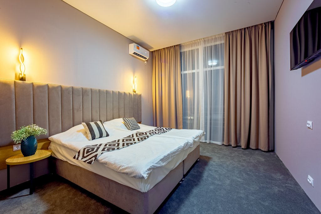 2-room Double Suite with balcony or with terrace Green Land