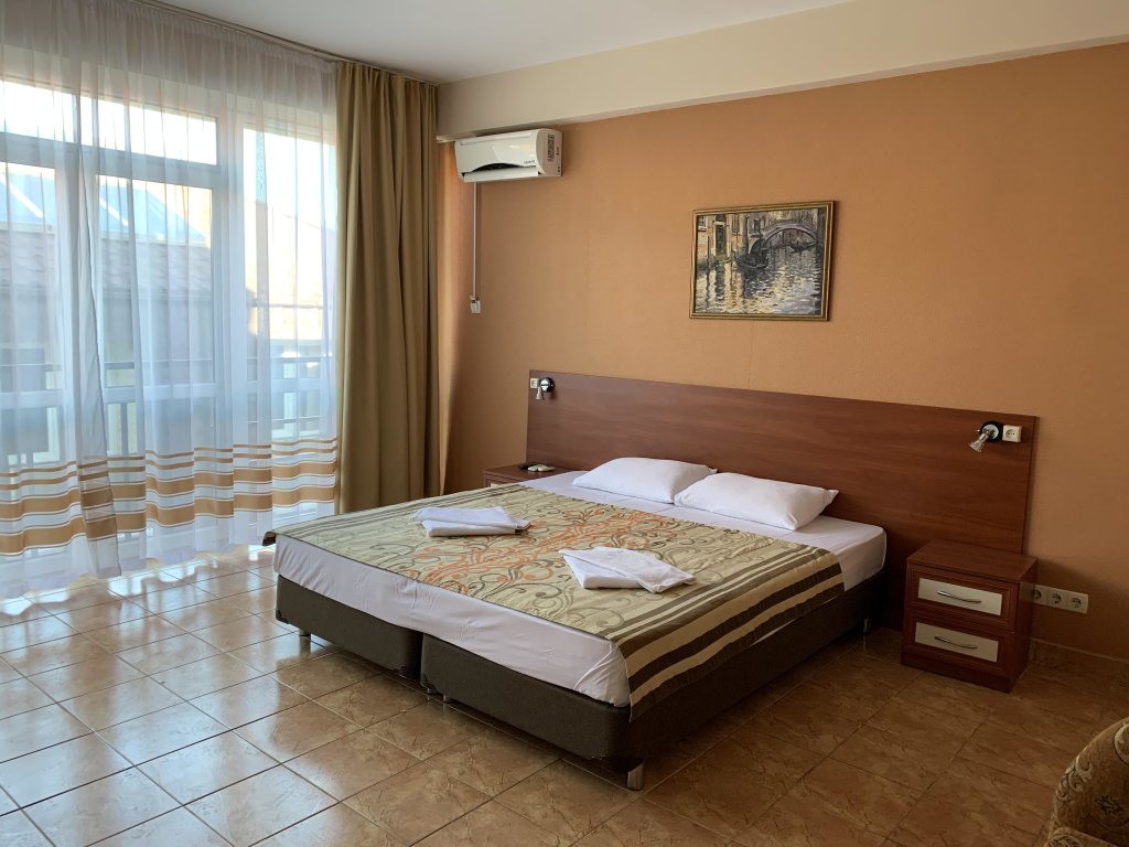 Standard Vierer Zimmer mit Blick Villa Relaks Hotel