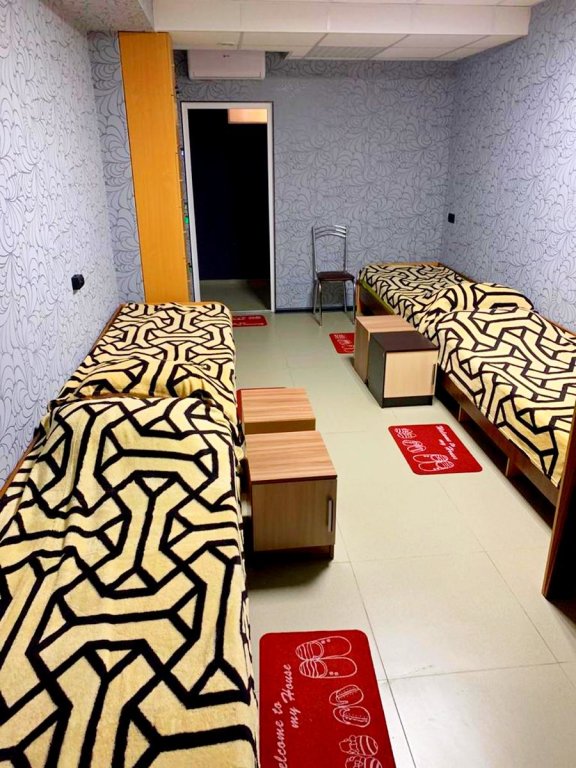Кровать в общем номере (женский номер) KaraDeniz Hostel