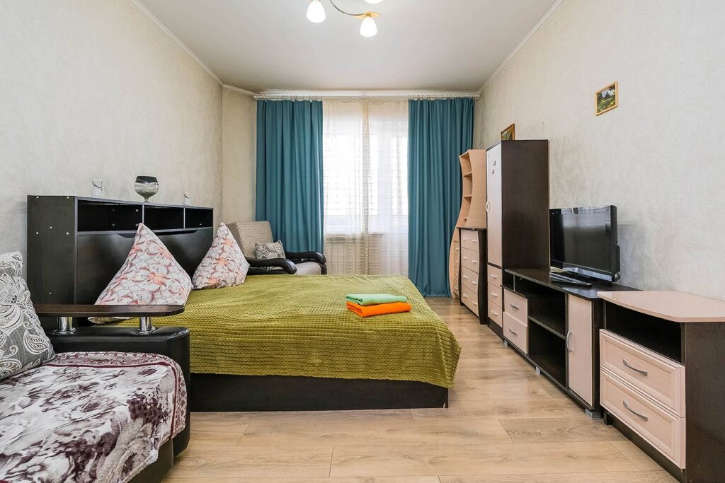Standard Doppel Familie Zimmer mit Balkon und mit Stadtblick Ryadom S Mntk Fedorova Zabalueva 51/5 Apartments