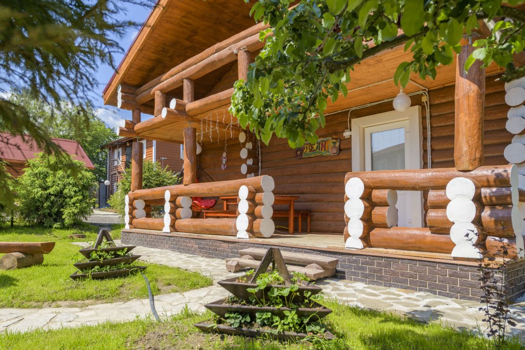 Famille cottage avec balcon et Avec vue Kikino Na Vele Guest House
