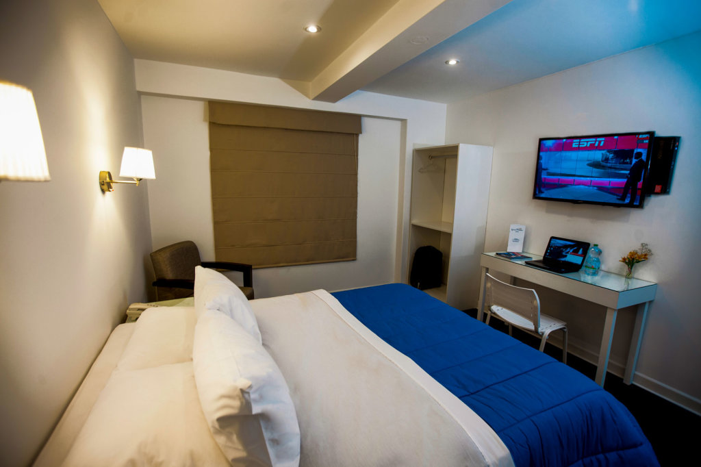 Standard Doppel Zimmer mit Blick Hotel Gran Palma Piura