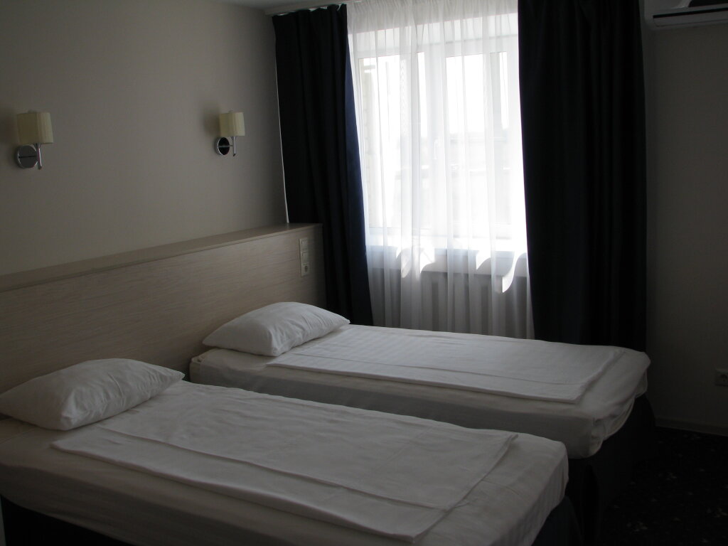 Komfort Doppel Zimmer mit Blick Aeroport Hotel