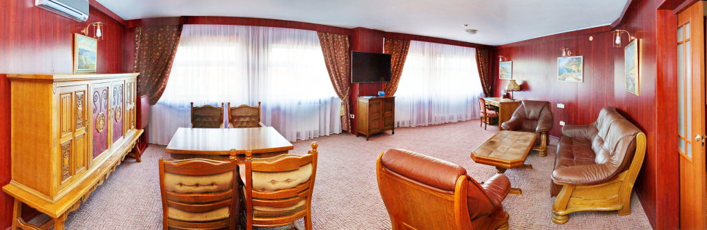 Двухместный люкс с диваном Адмиральский с 2 комнатами с красивым видом из окна Отель Навигатор