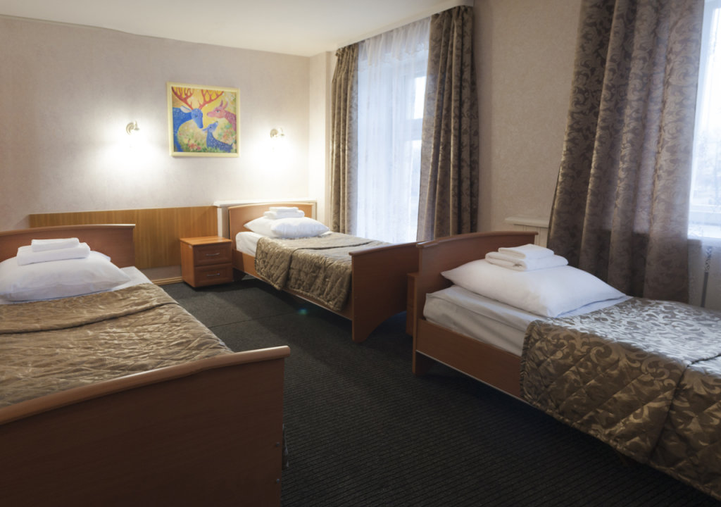 Komfort Dreier Zimmer Hotel Volgorechensk