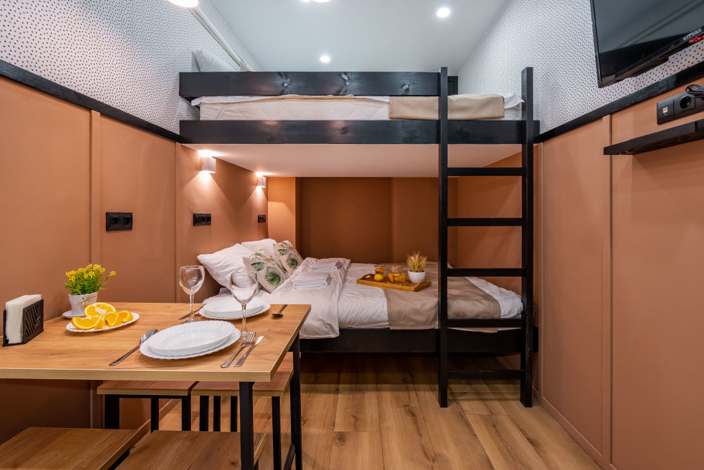 Habitación cuádruple familiar No Window (Bunk bed) Apart-hotel Chapaev