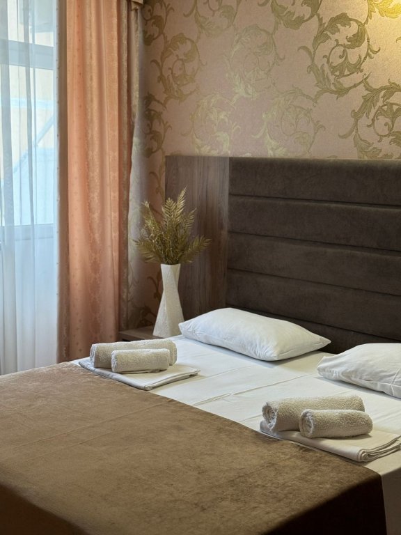 Confort double chambre avec balcon Ziridis Hotel