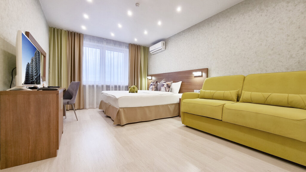 Deluxe Doppel Zimmer mit Balkon und mit Blick Taneevo Park DeLuxe by Vladresort Apartments