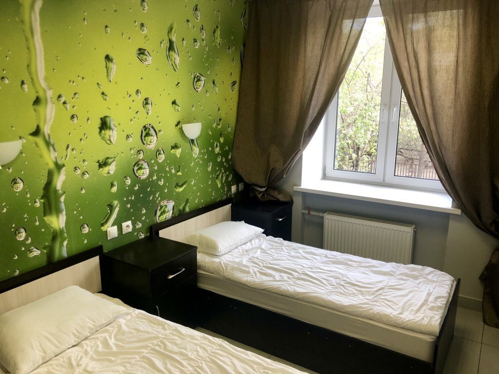 Кровать в общем номере (женский номер) Hostel ДобролюбовЪ