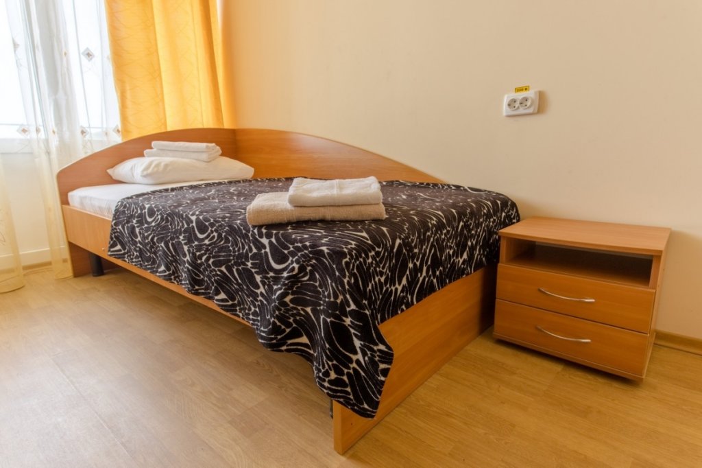 Standard Einzel Zimmer mit Balkon Kurortny Hotel Atelika Gorizont Alushta  2**